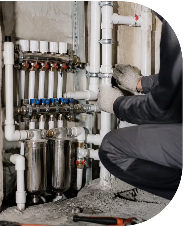 Монтаж внутреннего водопровода для домов и объектов в Сафонове